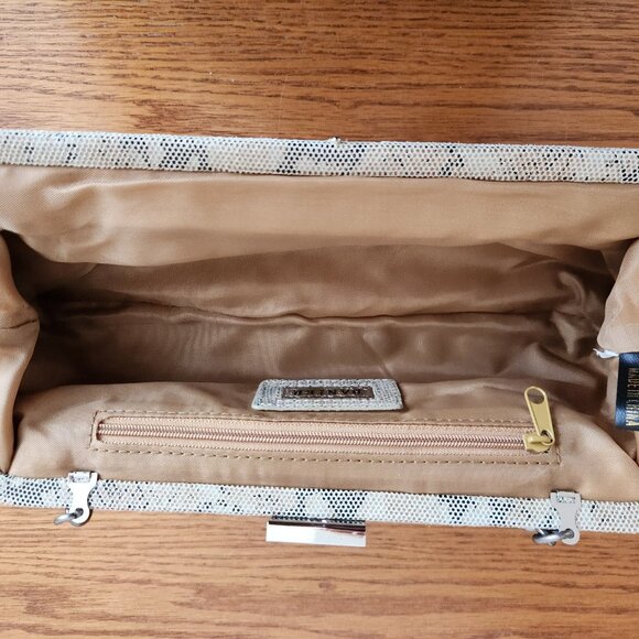 DANIER SMALL SNAKE SKIN IMITATION LEATHER CLUTCH HAND BAG. - Picture 5 of 7